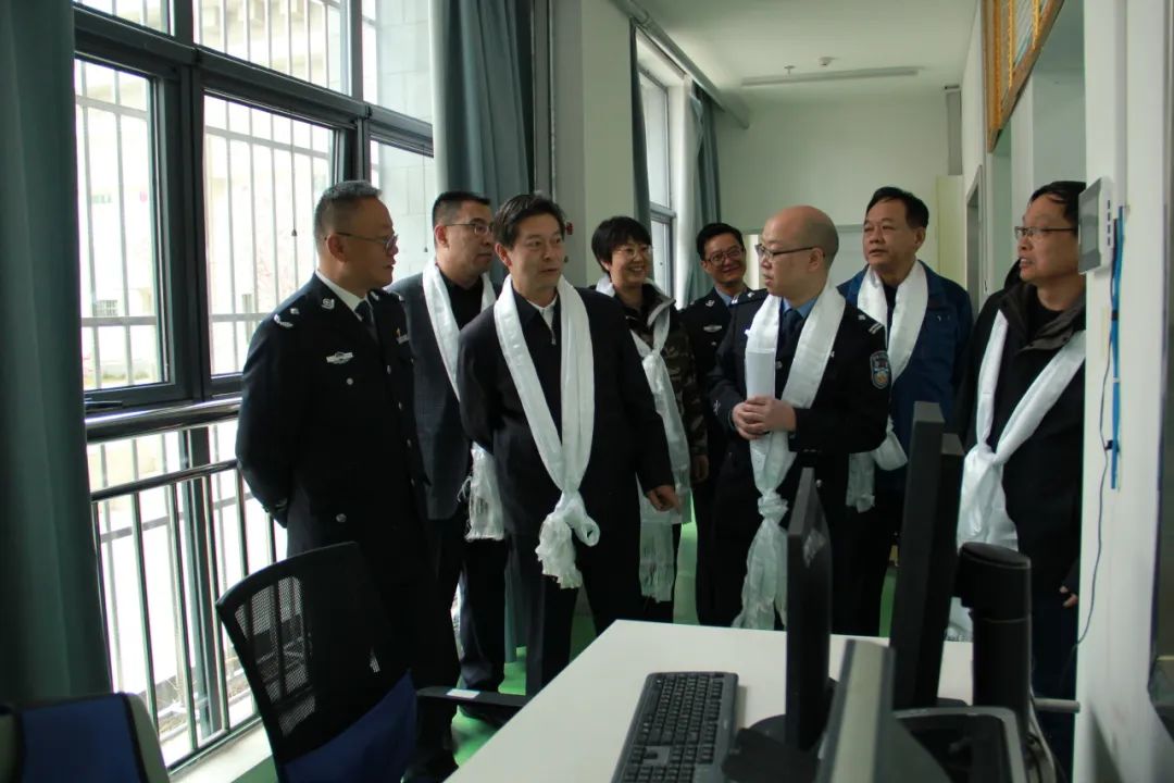京藏一家亲千里送关怀北京市监狱戒毒管理局送援藏医疗团队进藏并考察